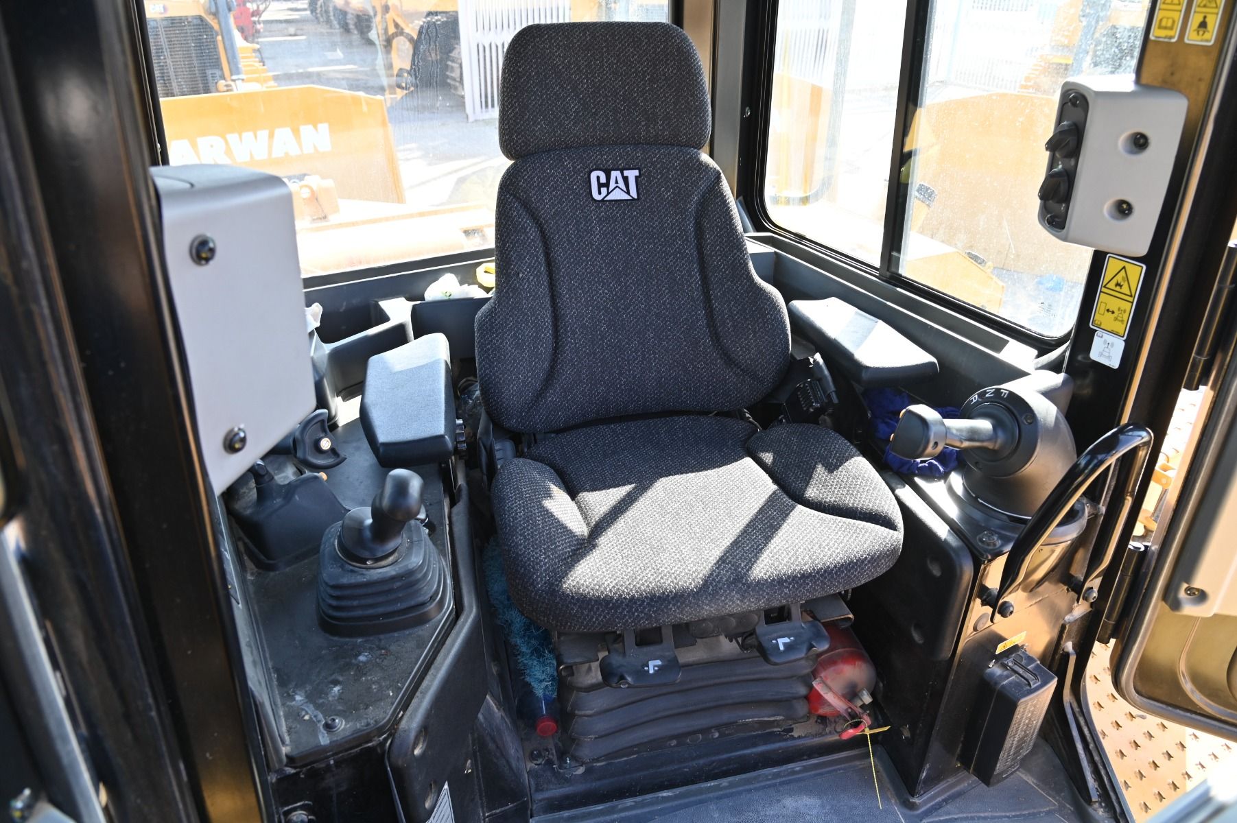 2021 Like-New Cat Caterpillar D8T Track Type Tractor Crawler Dozer Bulldozer